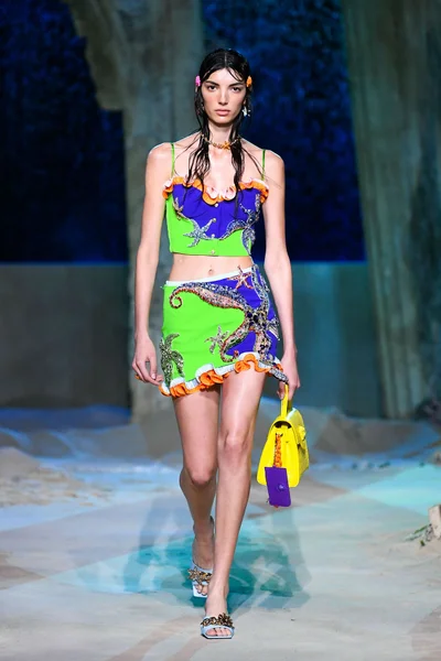Look 36